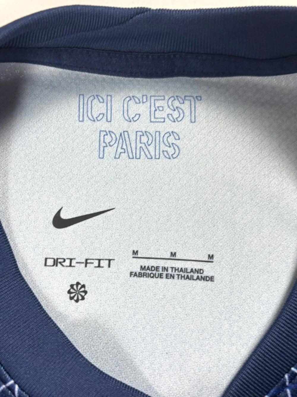 Paris Saint-Germain Nike 2025/2026 Home Soccer Jersey Blue Sz M NWT New PSG Kit